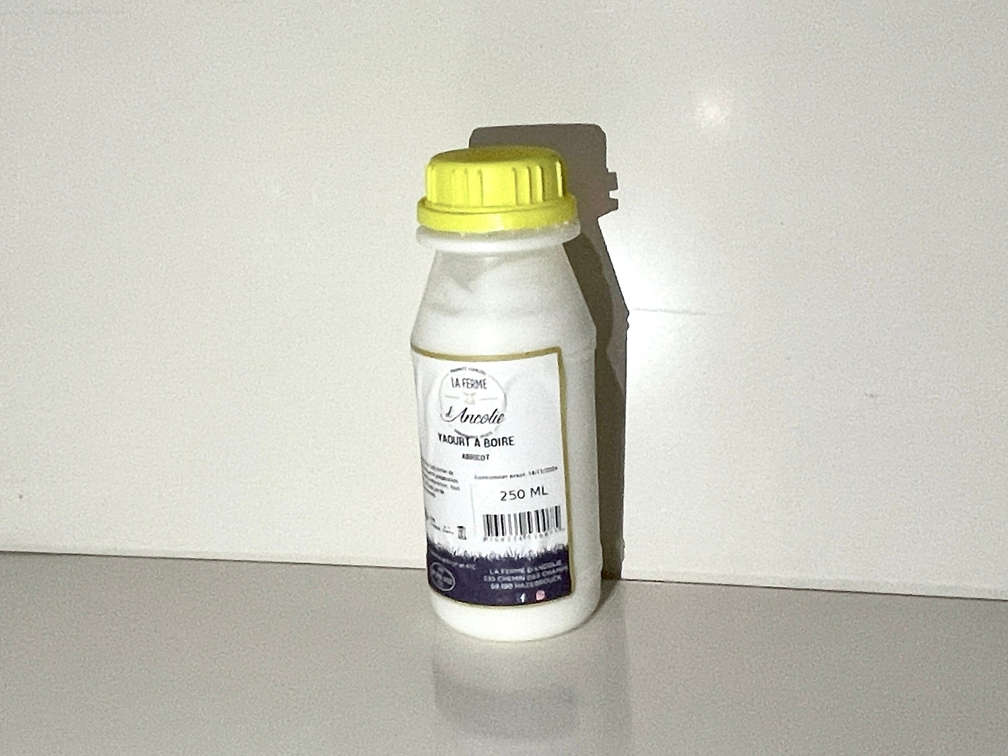 Yaourt à boire goût abricot (250ml) Crèmerie Hélène - La ferme d'Ancolie - Hazebrouck